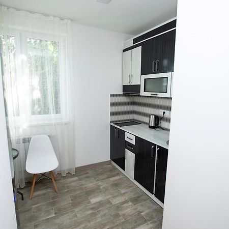 יירבאן Modern Apartment In The Center With The View Of The Majestic Ararat מראה חיצוני תמונה