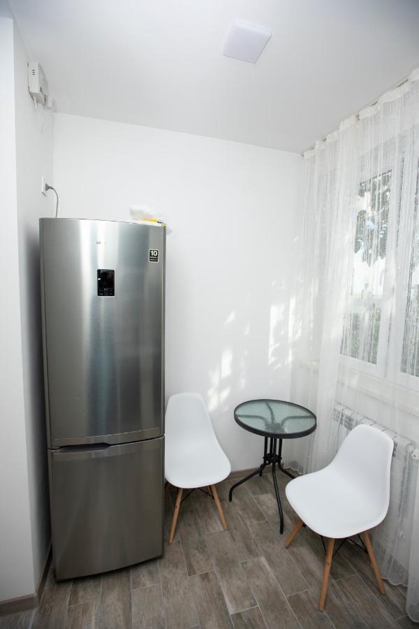 יירבאן Modern Apartment In The Center With The View Of The Majestic Ararat מראה חיצוני תמונה