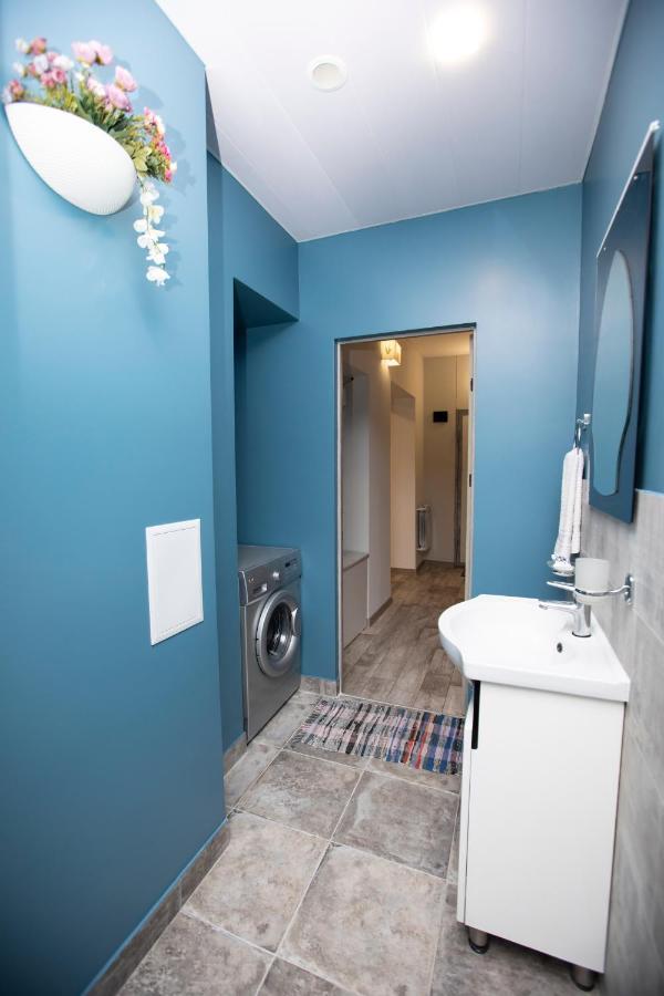 יירבאן Modern Apartment In The Center With The View Of The Majestic Ararat מראה חיצוני תמונה